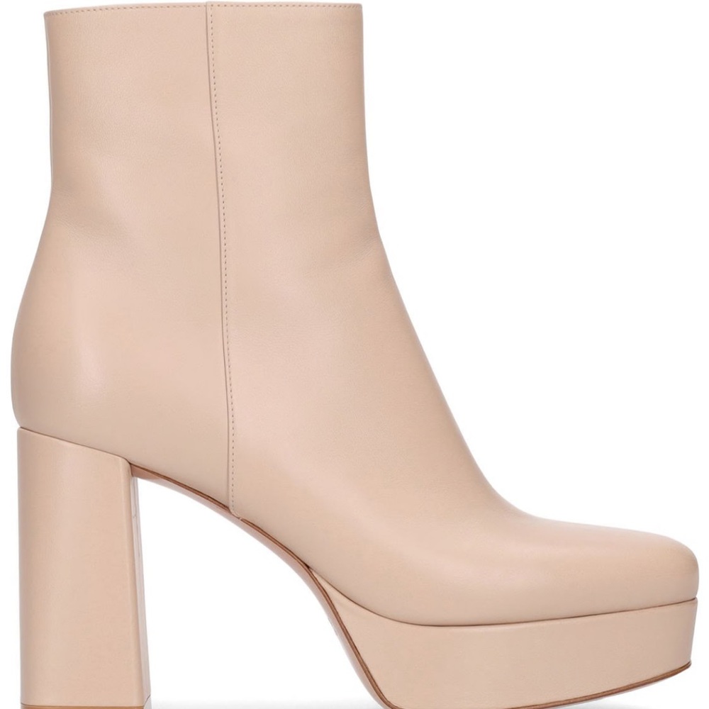Daisen platform leather ankle boots
New without box - never worn